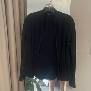 EUC black Athleta zip-up - xs